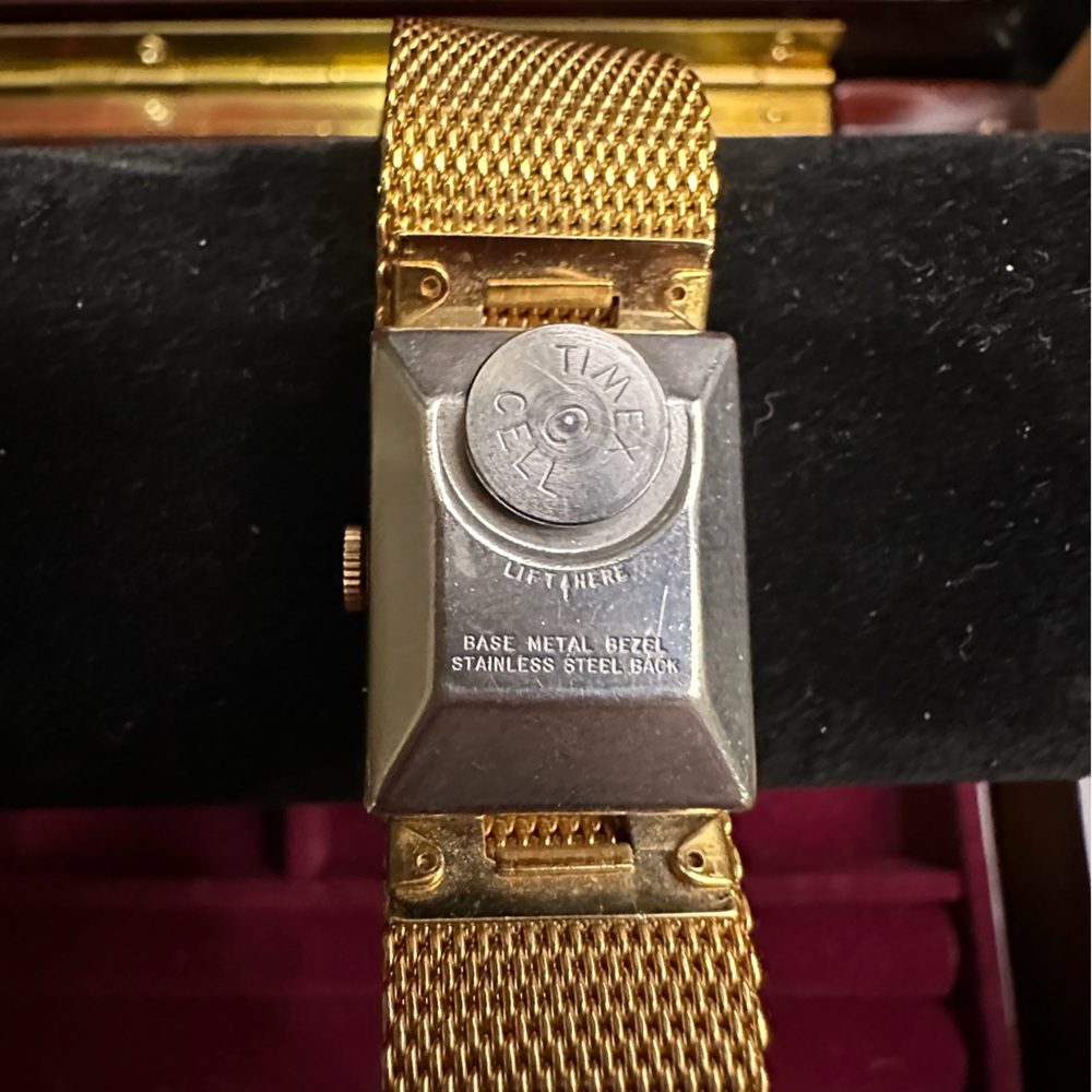 1960s Timex Electric Gold Women's Watch - Vintage - Picture 9 of 10